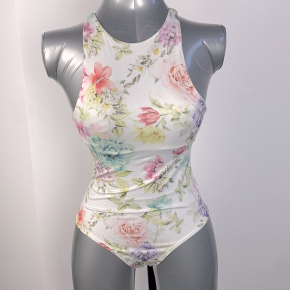 3/$15 Floral Sleeveless Bodysuit White Pastel Print Stretchy Summer Tank Top XS - Picture 1 of 8